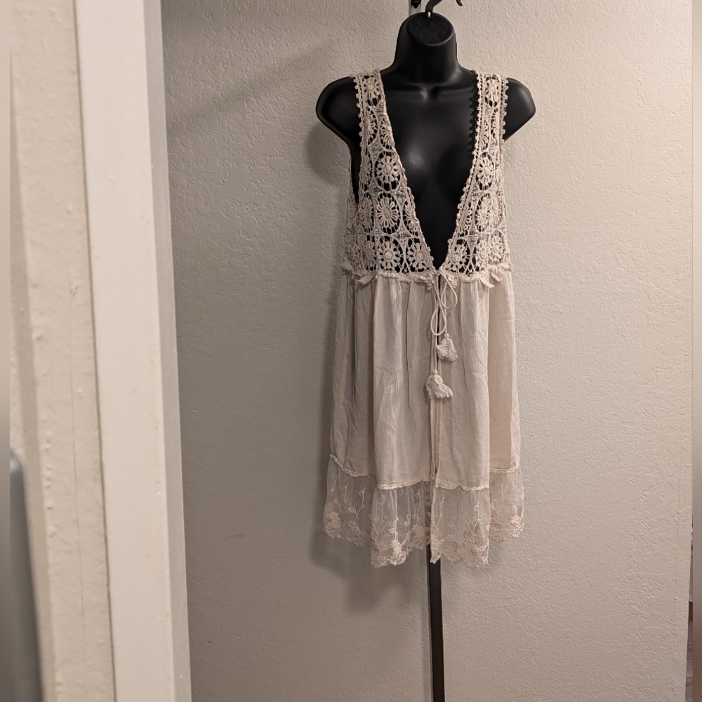 Entro Medium Ivory Macrame Lace Sleeveless Dress